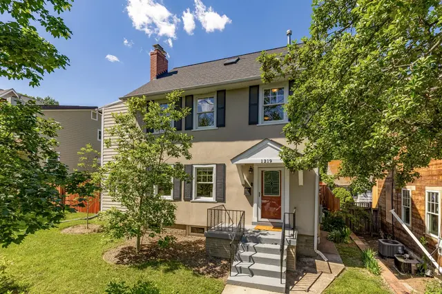 1219 Floral St Nw, Washington