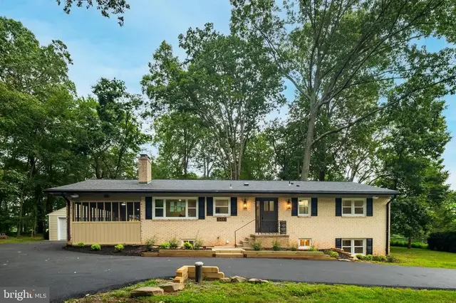 16480 Ed Warfield Rd, Woodbine