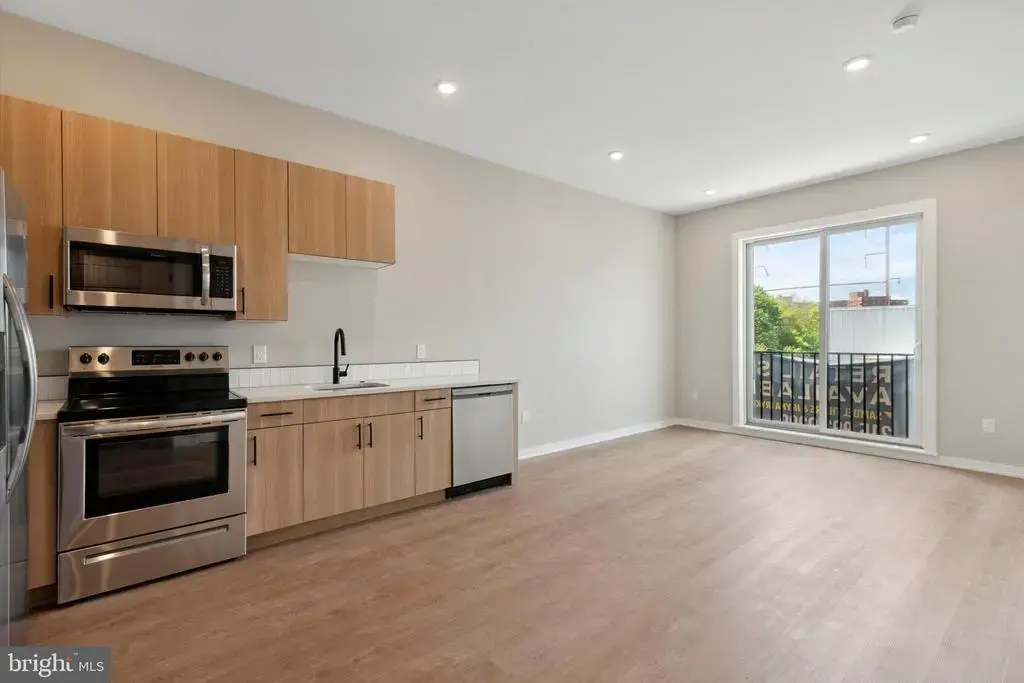 308-00 W Chelten Ave #403, PHILADELPHIA