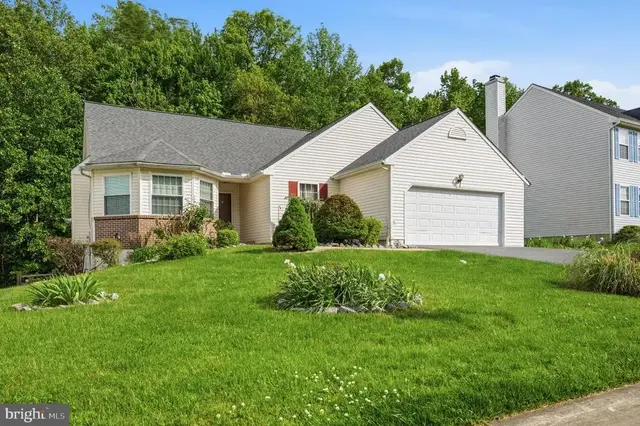 279 E Flagstone Dr, Newark