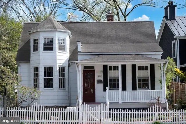 6105 Harvard, Glen Echo
