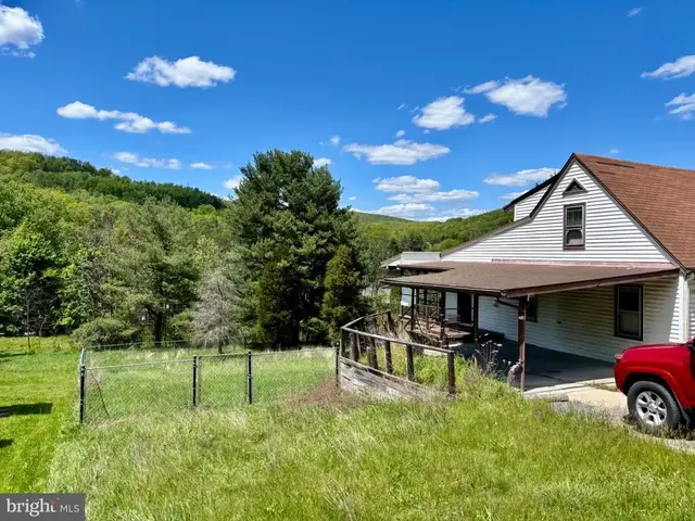10631 New Hope Nw, Frostburg