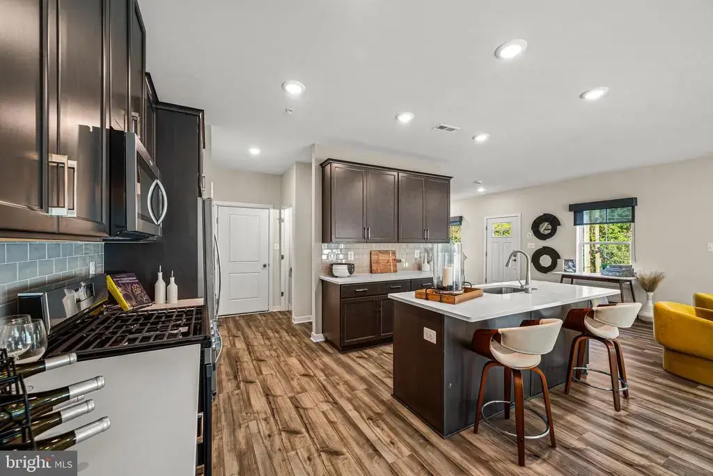 1 Four Leaf Dr, DOWNINGTOWN