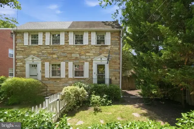 11 E Mason Ave, Alexandria