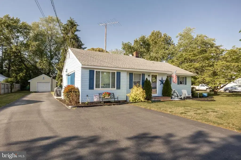 123 Francis Dr, SALISBURY