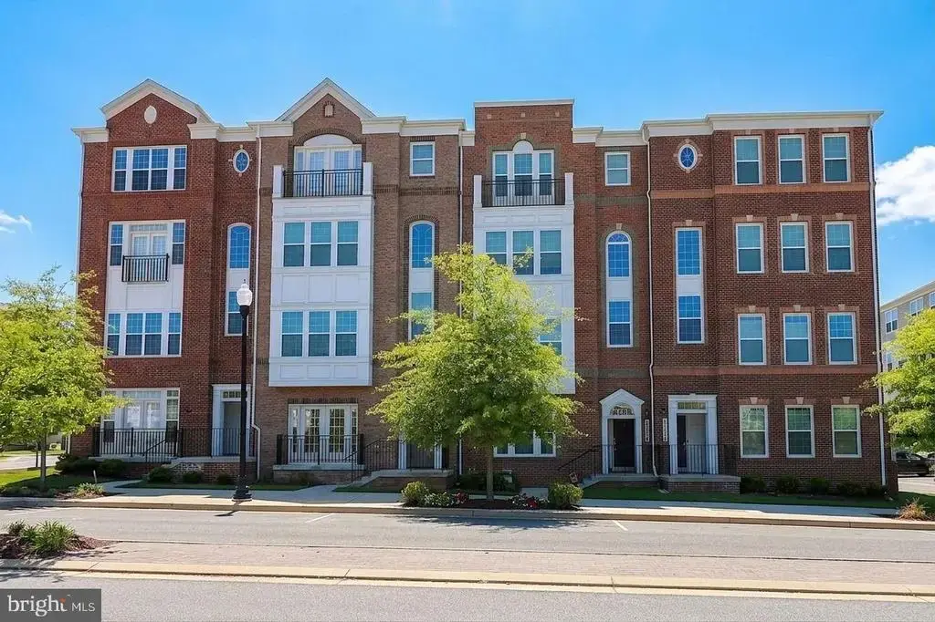 12854 Cloverleaf Center Dr #165 E, GERMANTOWN