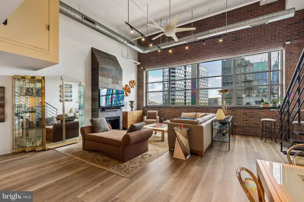 2200 Arch #1214, PHILADELPHIA