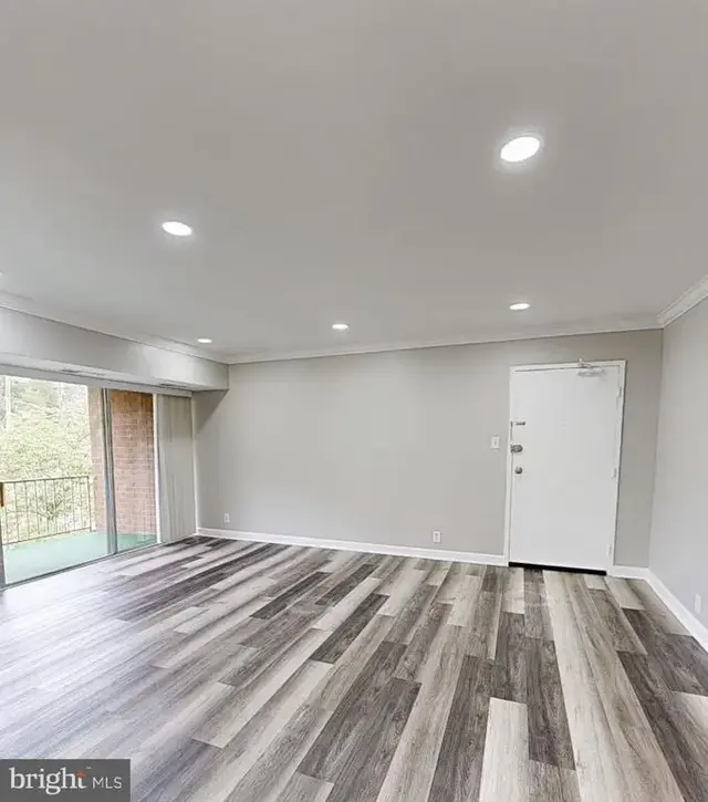 3700 N Rosser St #204, Alexandria