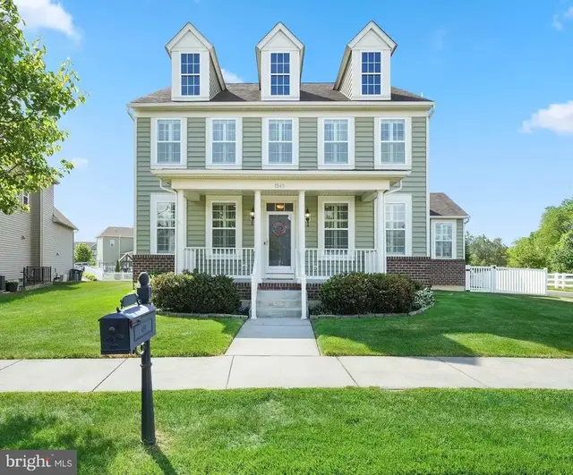 1545 E Matisse Dr, Middletown