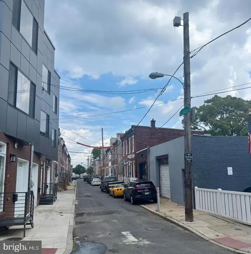 1347 S Hollywood St, PHILADELPHIA