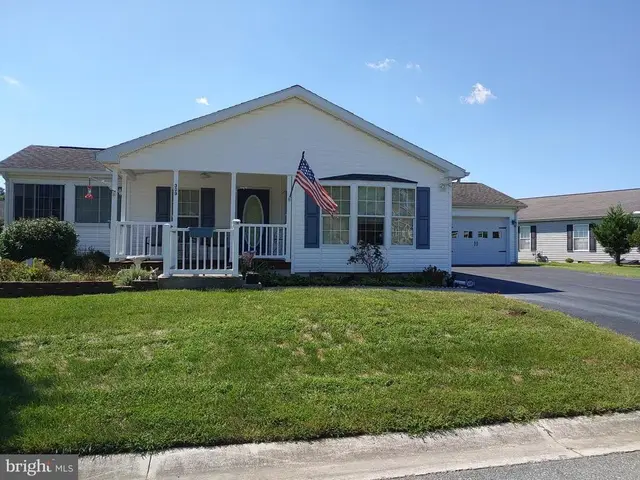 309 Persimmon Cir W #309, Dover