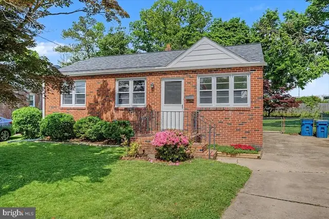 211 Dumont Rd, Wilmington