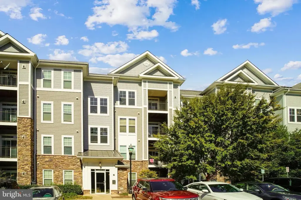 1321 Karen Blvd #501, CAPITOL HEIGHTS