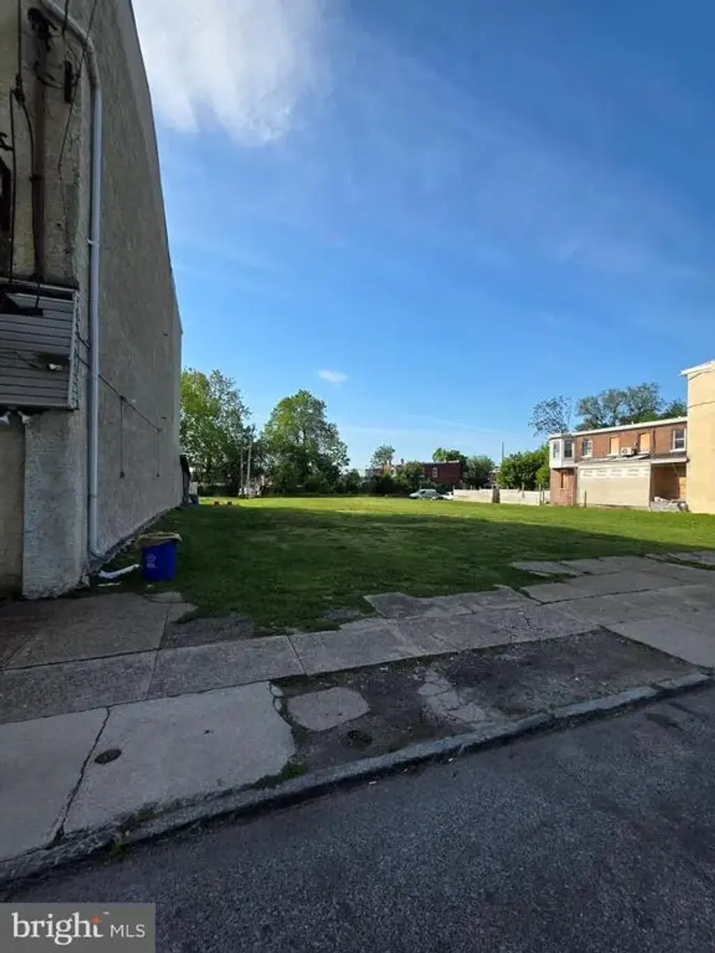 1923 W 3rd St, CHESTER