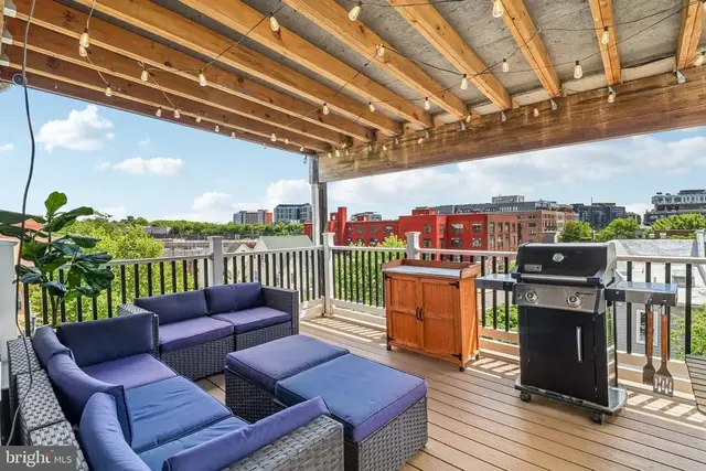 233 S St Ne #5, Washington