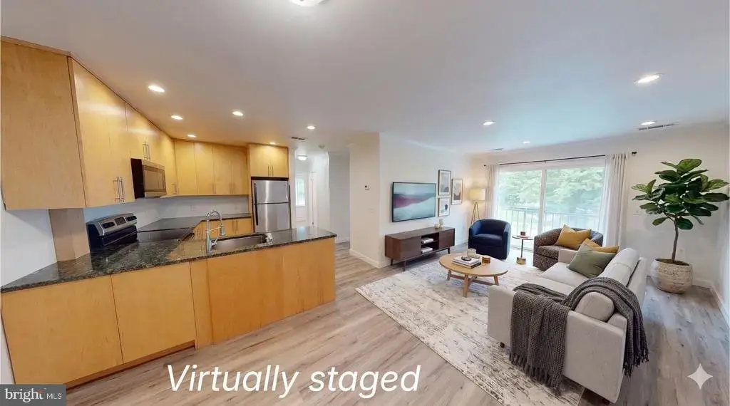 18328 Streamside Dr #304, GAITHERSBURG