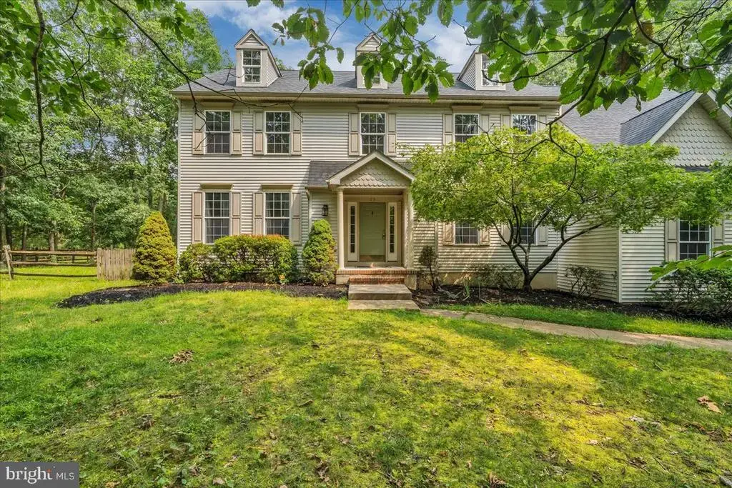 29 Midbridge Dr, MEDFORD