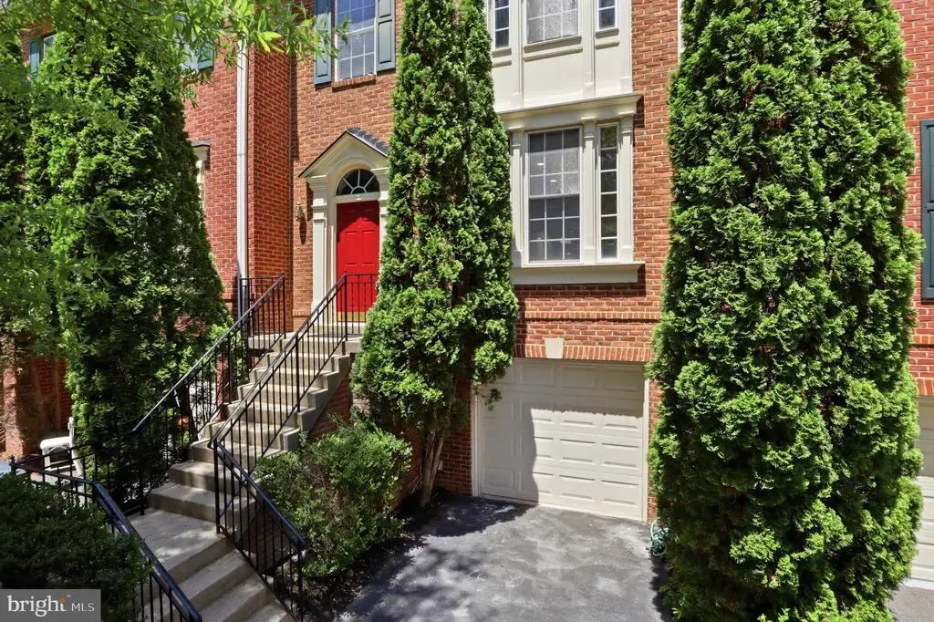 218 Painted Post Ln, GAITHERSBURG