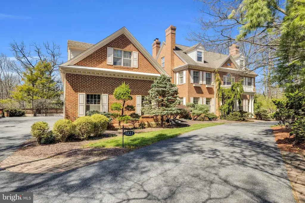 1821 Museum Rd, WYOMISSING