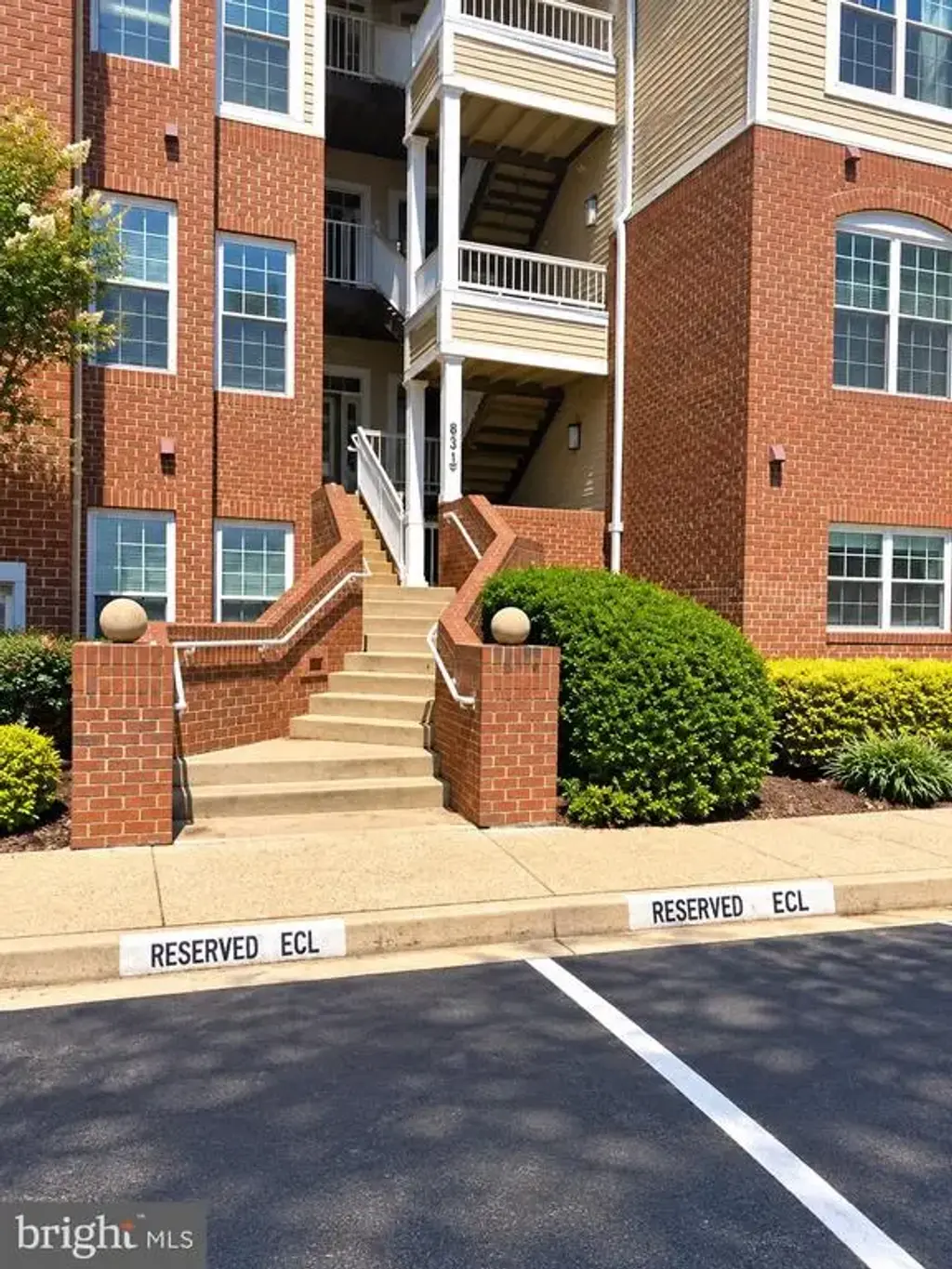 4210-f Mozart Brigade Ln #f, FAIRFAX