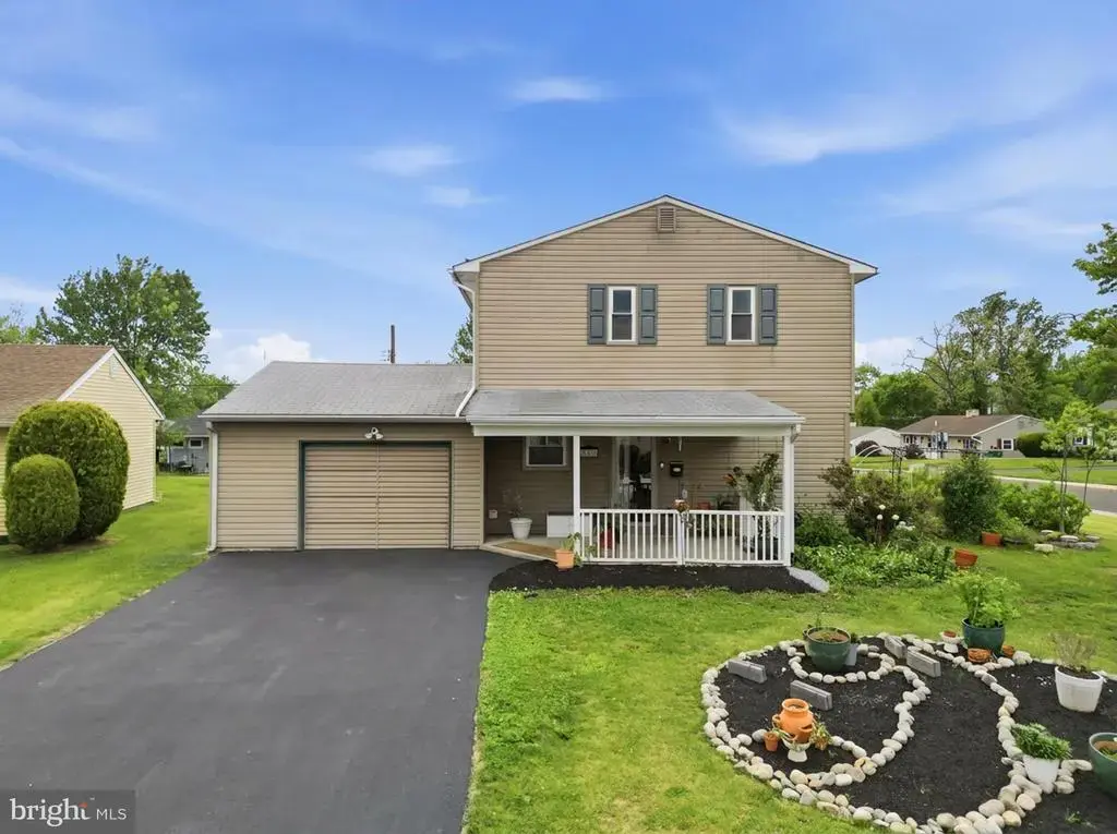 342 Chelsea Rd, FAIRLESS HILLS
