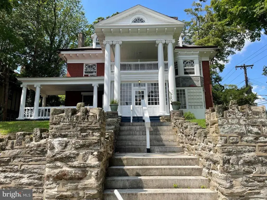 105 W Tulpehocken, PHILADELPHIA