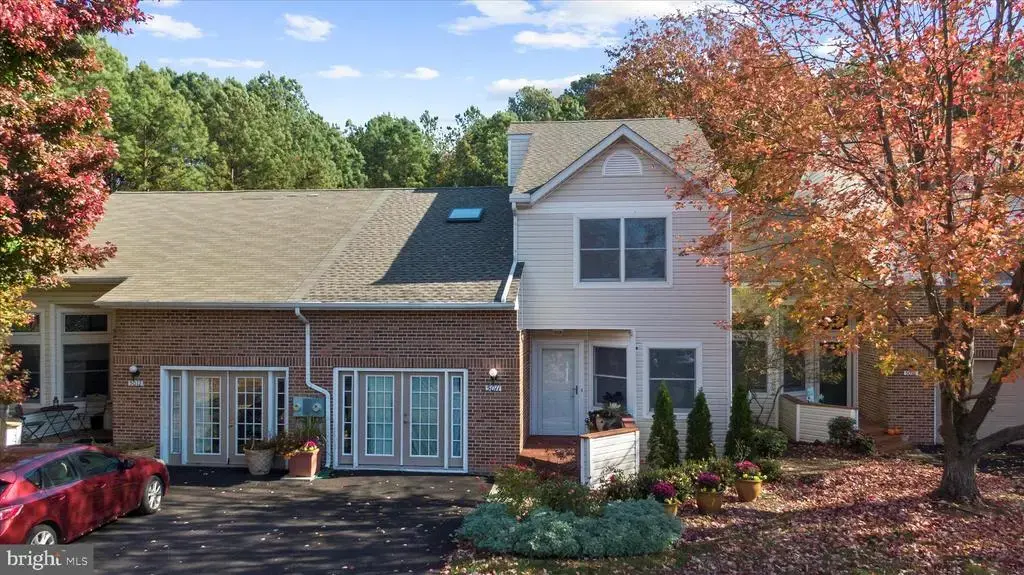 5011 Bridgepointe Dr, CHESTER