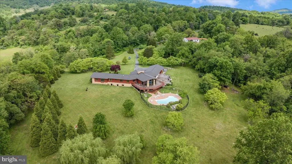 9237 Frostown Rd, MIDDLETOWN