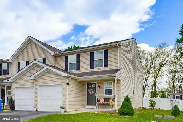 1470 Matthew Dr, York