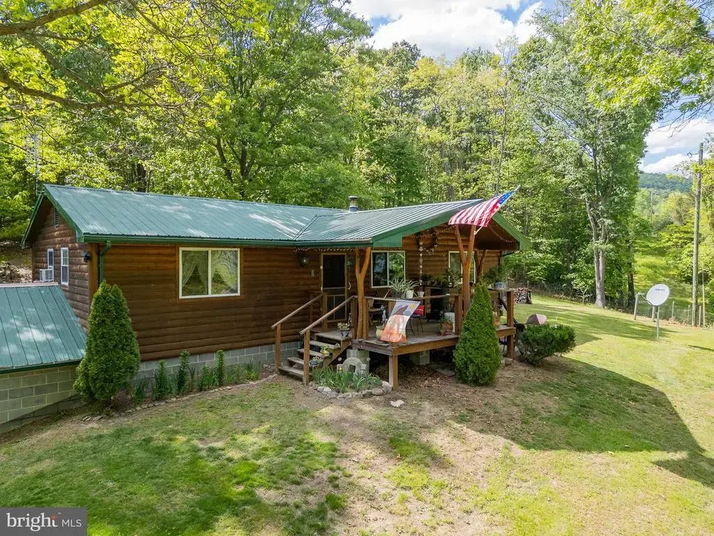 2598 Mountain View Rd, MOOREFIELD