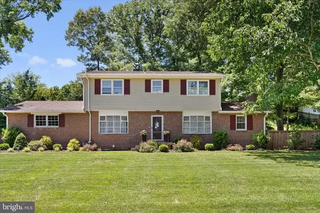 10538 Greene Ter, Lorton