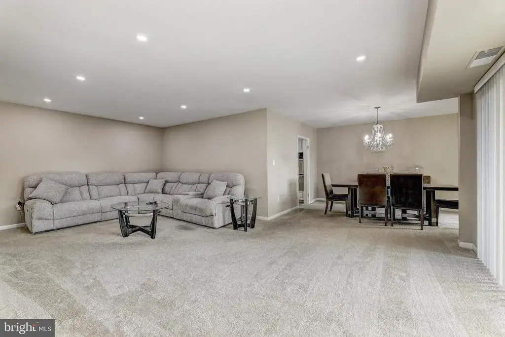 7 Slade Ave #607, BALTIMORE