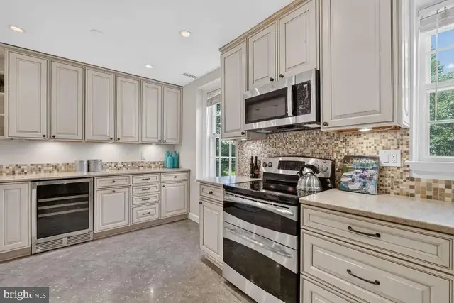 3815 Rodman St Nw #b14, Washington