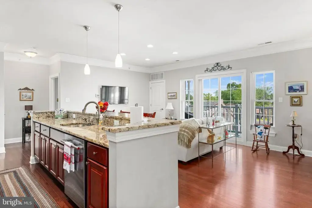 756 Street Rd #35, SOUTHAMPTON