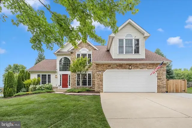 1507 Summer Sweet Ln, Mount Airy