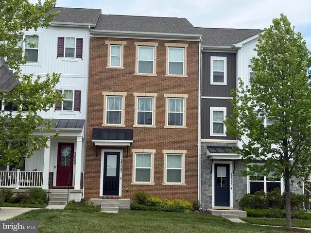 22557 Merganser St, Clarksburg