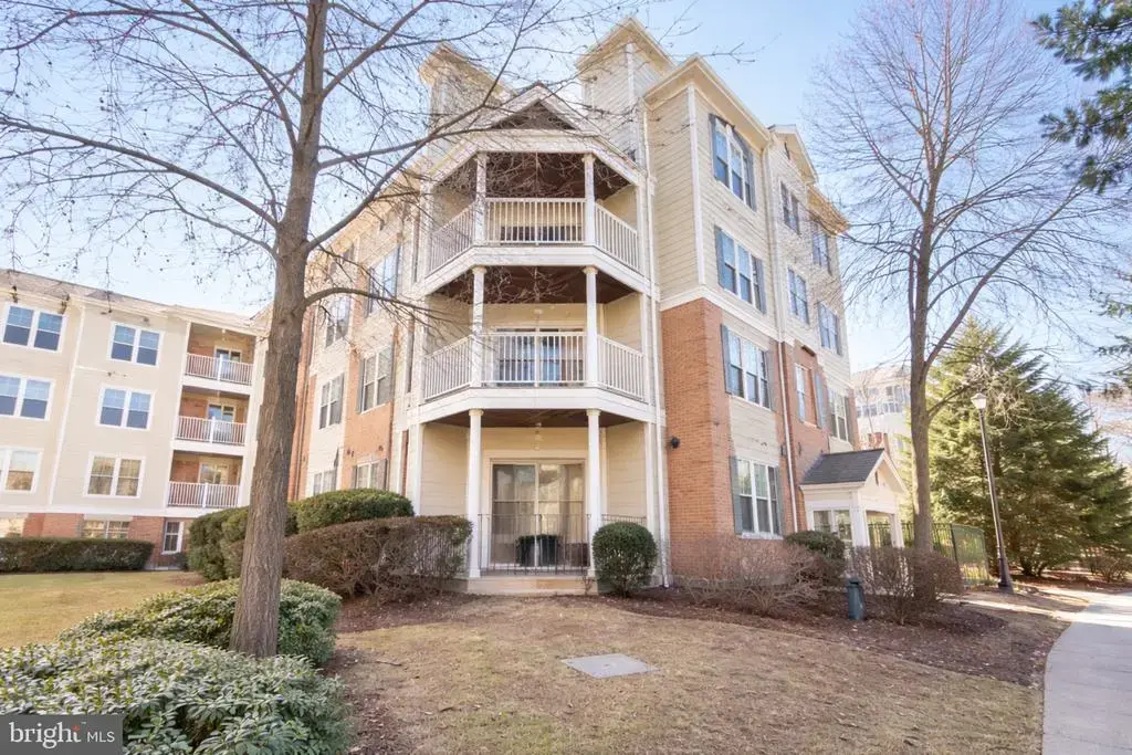 12919 Alton Sq #203, HERNDON