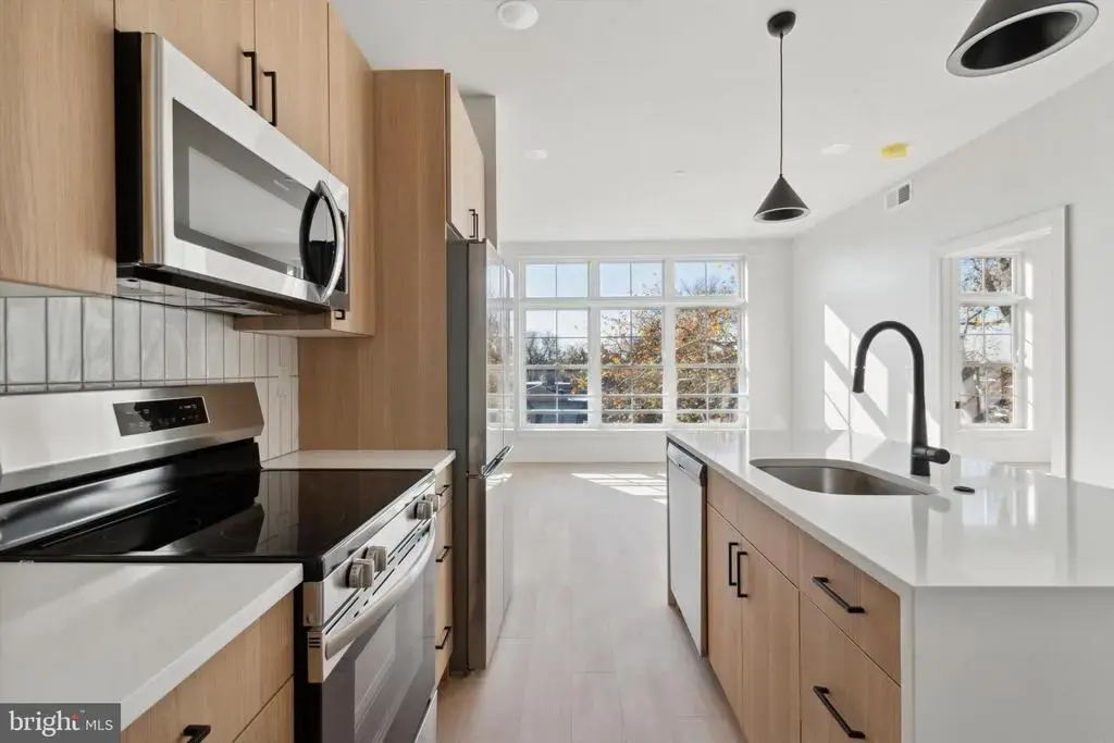 5521 Wayne Ave #606, PHILADELPHIA