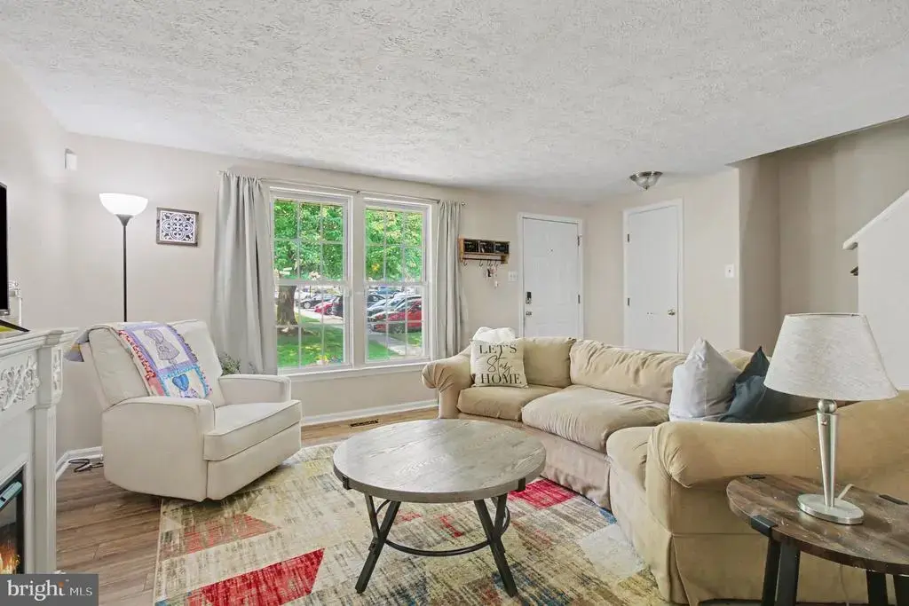 351 Delmar Ct, ABINGDON