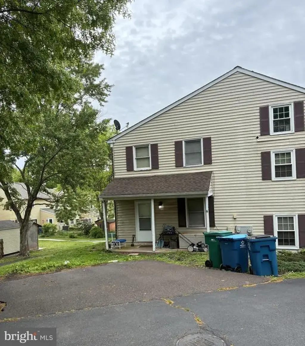 505 Hickory Ln, SELLERSVILLE