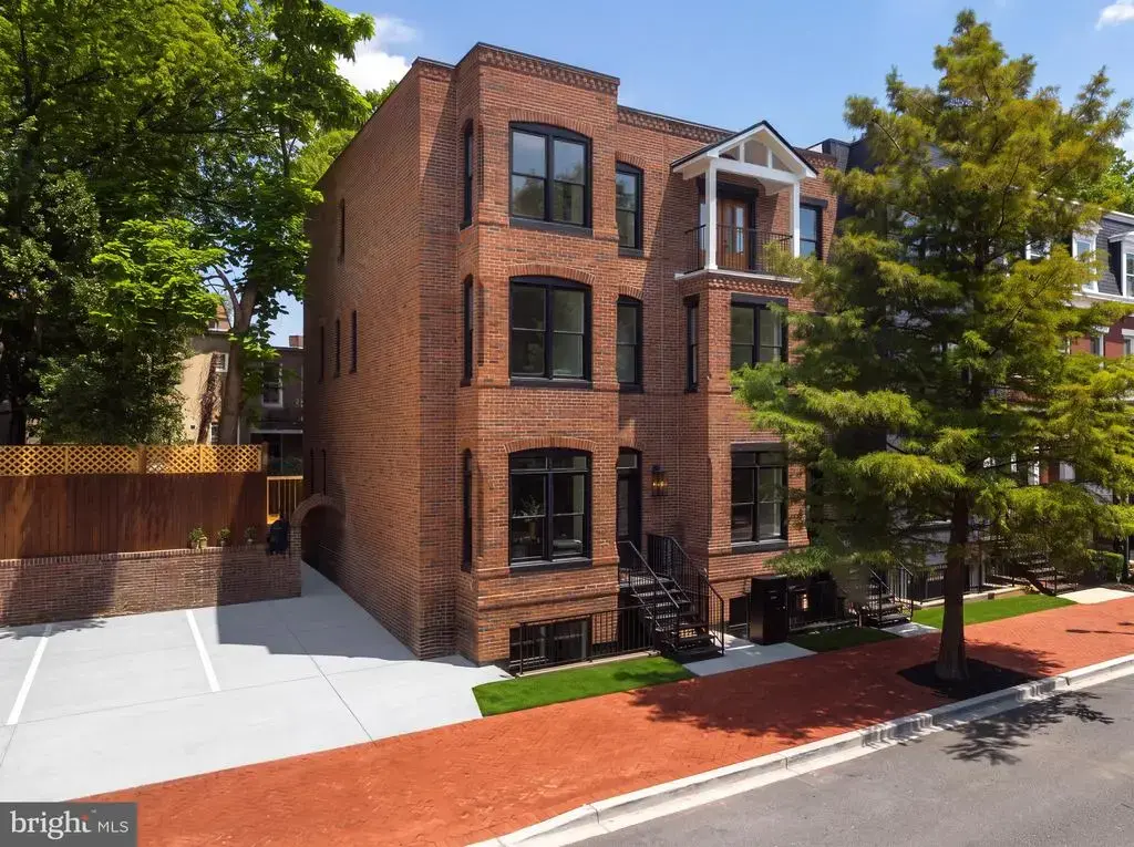 1241 4th St Nw, WASHINGTON