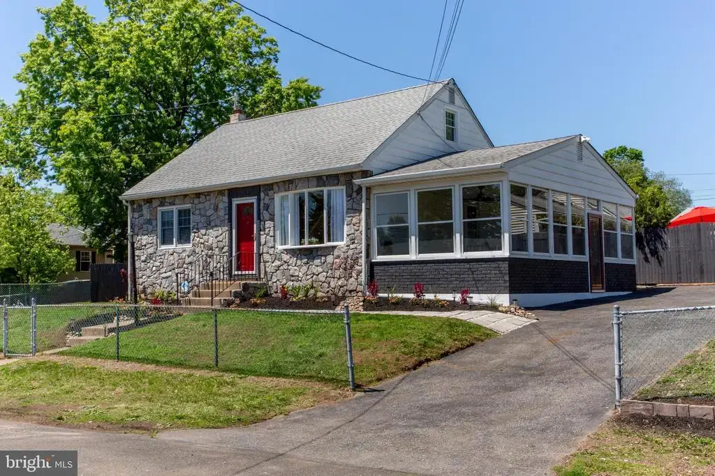1005 Maryland Ave, CROYDON