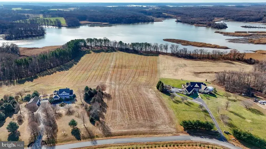 Pond Creek Ln, EARLEVILLE