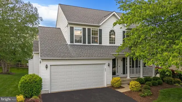 18028 Red Rocks Dr, Germantown