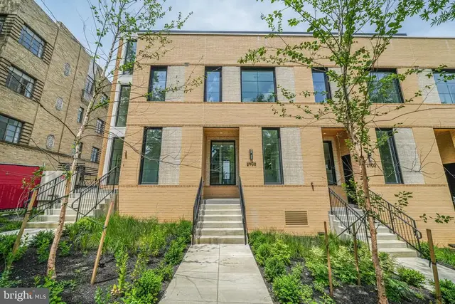 2905 Newark St Nw, Washington