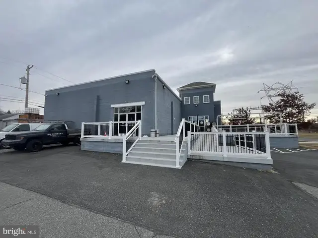 325 Front St, Perryville