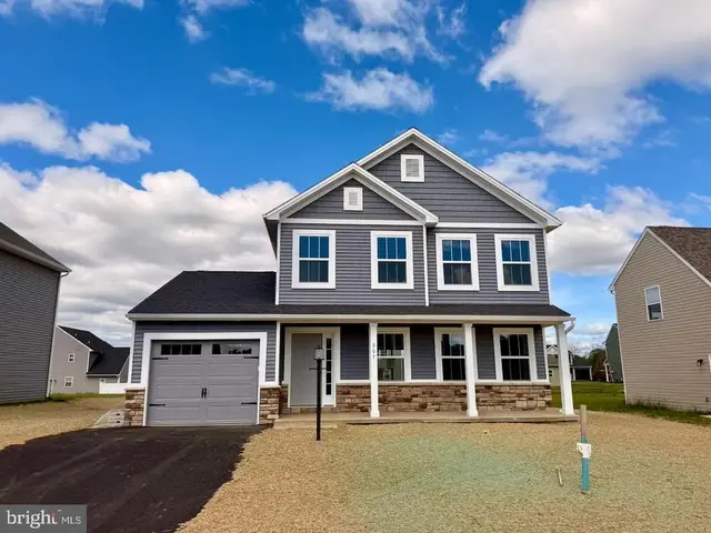 307 Rine Dr, Shippensburg