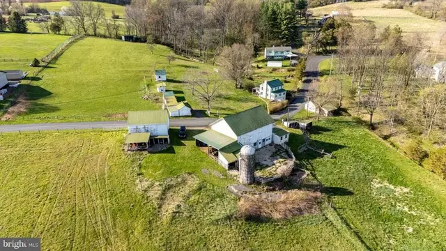 88 Kremp Rd, Mohnton