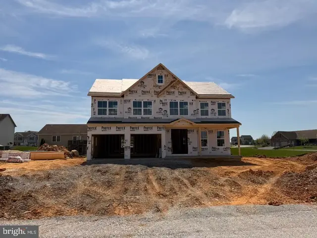 415 East Clarissa Dr, Shippensburg