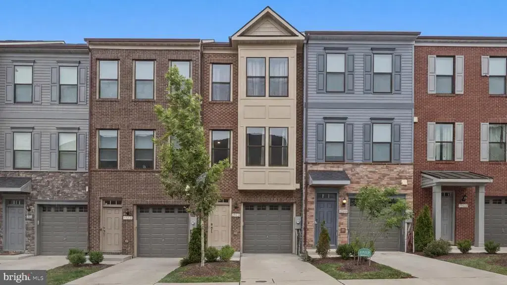 10308 Vista Sola Way, LANHAM